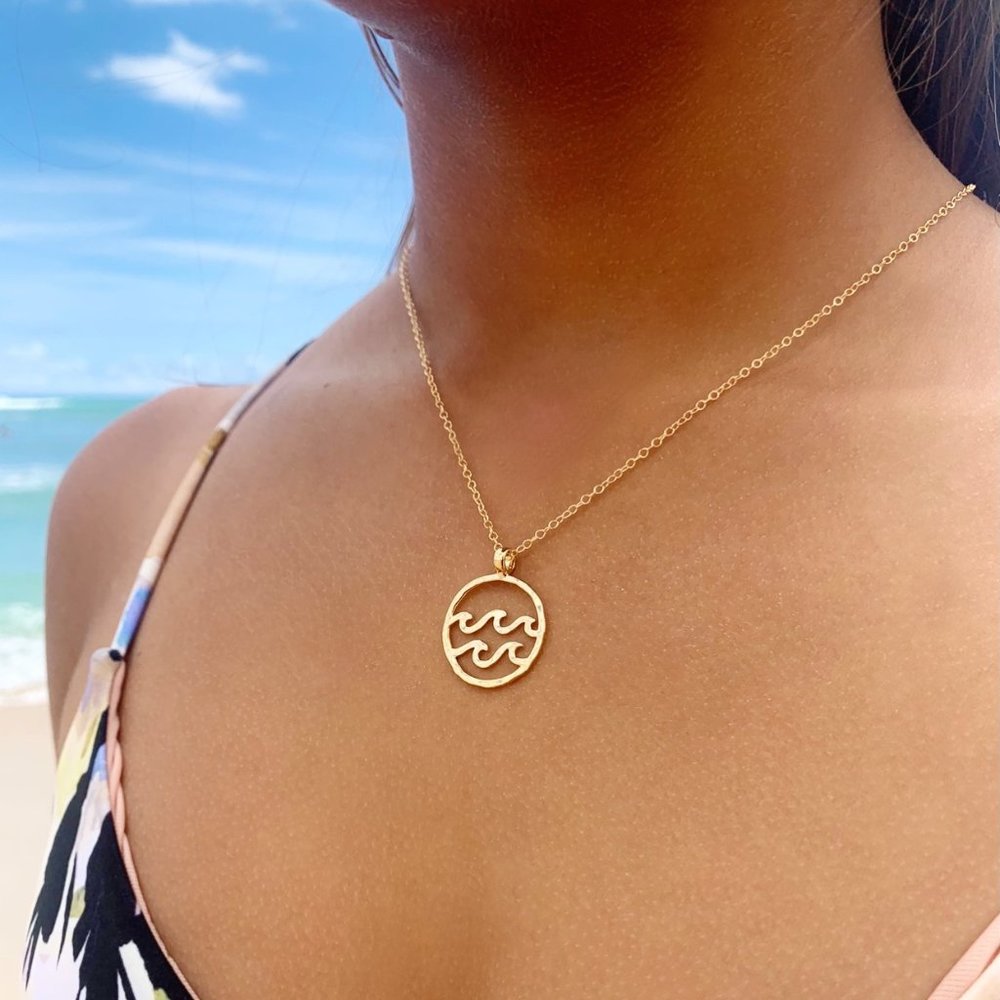 Circle Wave-After-Wave Pendant Necklace